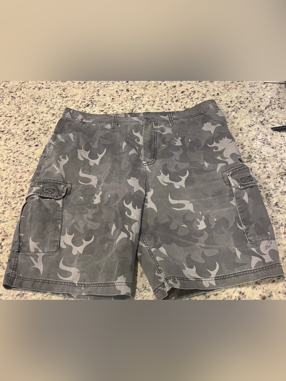 Harley Davidson Camo Cargo Shorts size 38
